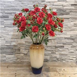 Künstliche Rosen mit Stielen